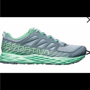 La Sportiva Approach Shoes